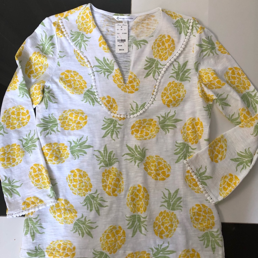 Brooks Brothers pineapple 3/4 sleeve top. NWT Sz M - Picture 2 of 5